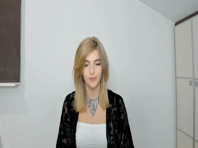 Live sex webcam photo for HelelGretta #260625915