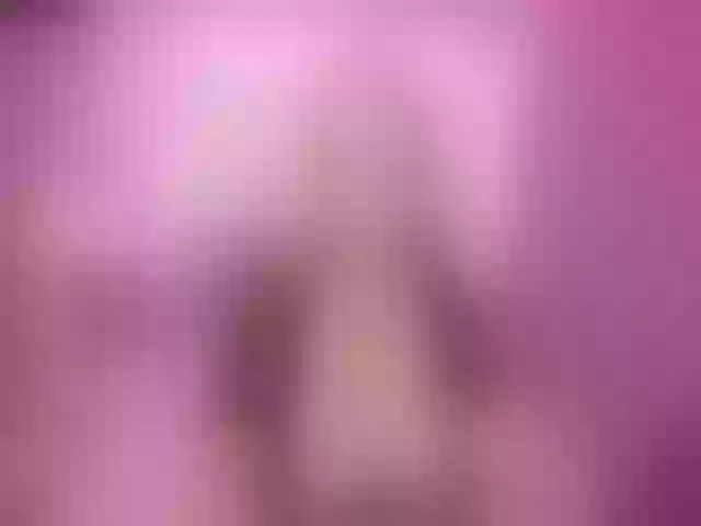 Live sex webcam photo for PtiMermaid #261153527