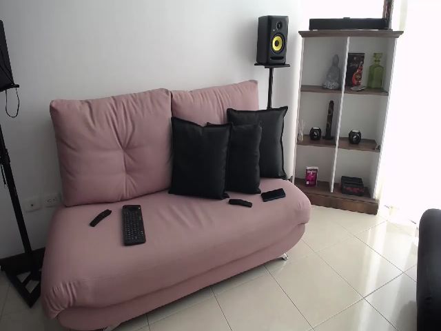 Live sex webcam photo for BiancaMiller #256289331