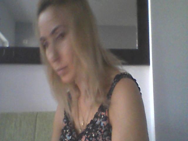 Live sex webcam photo for madamm #262998416