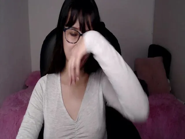 Live sex webcam photo for Paulette655 #265275633