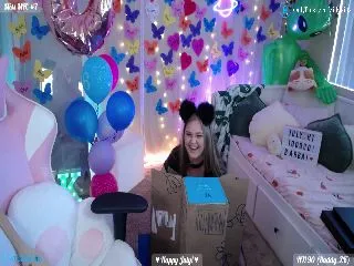 Live sex webcam photo for ZillyKitty #251686929