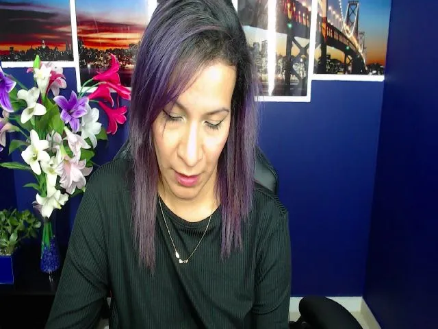 Live sex webcam photo for Infernalsexx #265106917