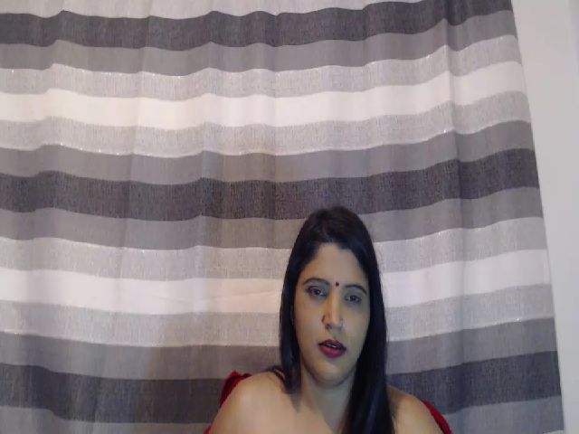 Live sex webcam photo for Indianrose1 #254242058