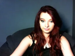 Live sex webcam photo for VirginLuna18 #252240300