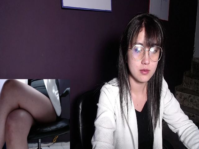 Live sex webcam photo for Charlotte_3x #253527146