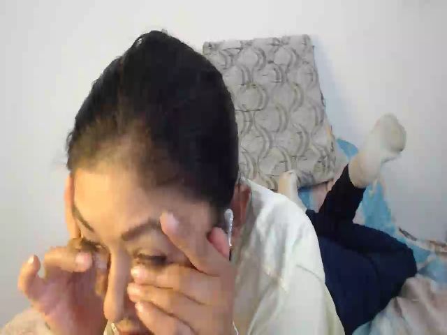 Live sex webcam photo for CHILENITAHOT #261479538