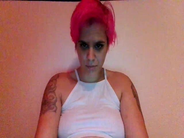 Live sex webcam photo for Potmommy222 #262949152