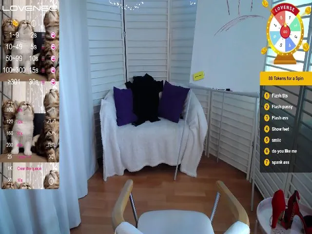 Live sex webcam photo for StayWild21 #263523754