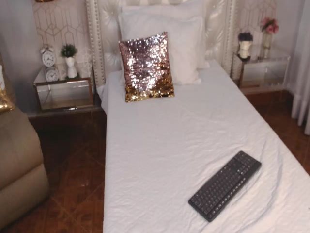 Live sex webcam photo for Rouse_bennett #253655569