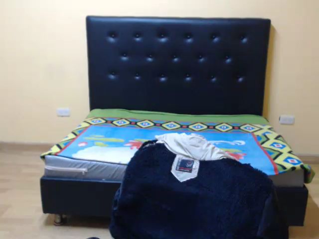 Live sex webcam photo for Aishafoxxx #261698326