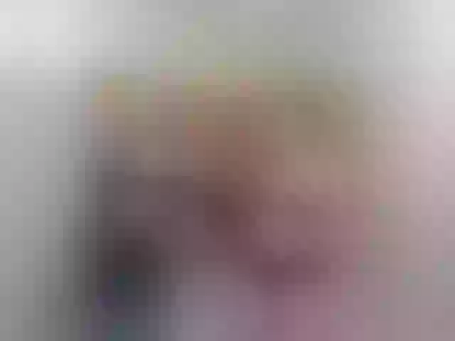 Live sex webcam photo for girlboom20 #241323081