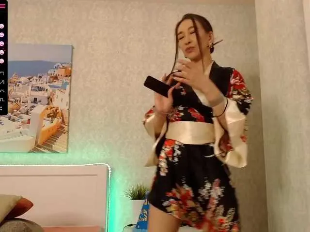 Live sex webcam photo for linahen #241360582