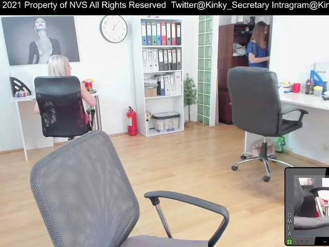 Live sex webcam photo for KinkyOffice #241158024