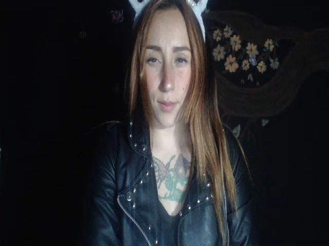 Live sex webcam photo for Scarlet_tatto #257211232