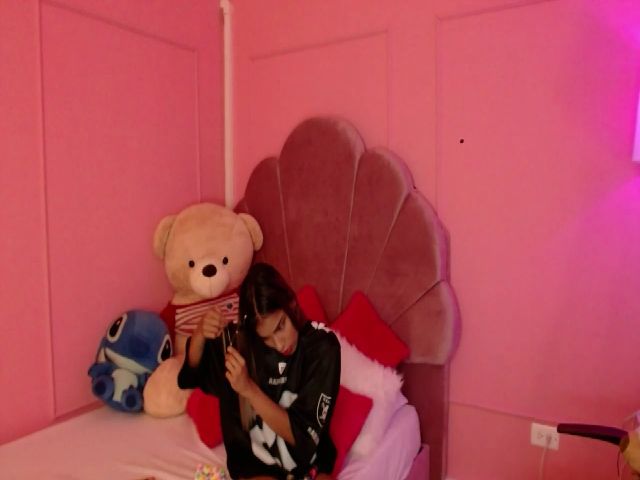 Live sex webcam photo for Diane_sinn #263689797