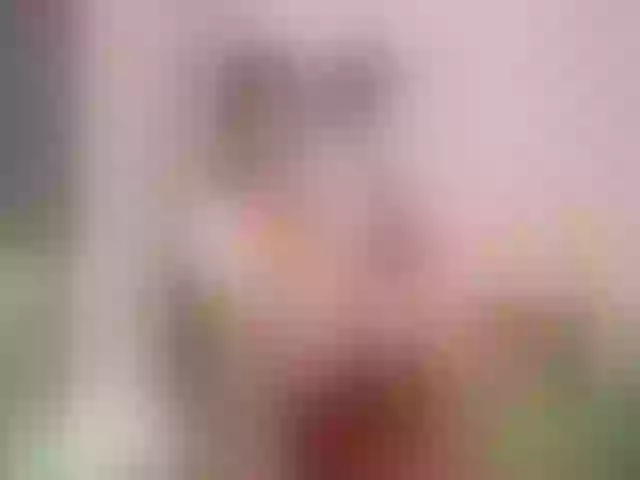 Live sex webcam photo for MadelinLove #254003367