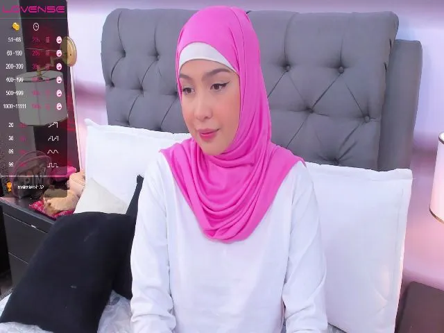 Live sex webcam photo for Maysoon_ #256292899