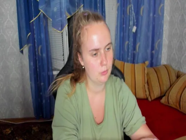Live sex webcam photo for MaryKent #256352990