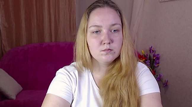 Live sex webcam photo for EmilyElmer #244921953