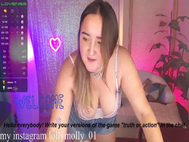 Live sex webcam photo for MollyLoo #255107423