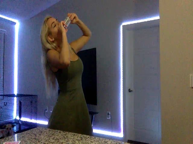 Live sex webcam photo for Sammy_gray #253001369