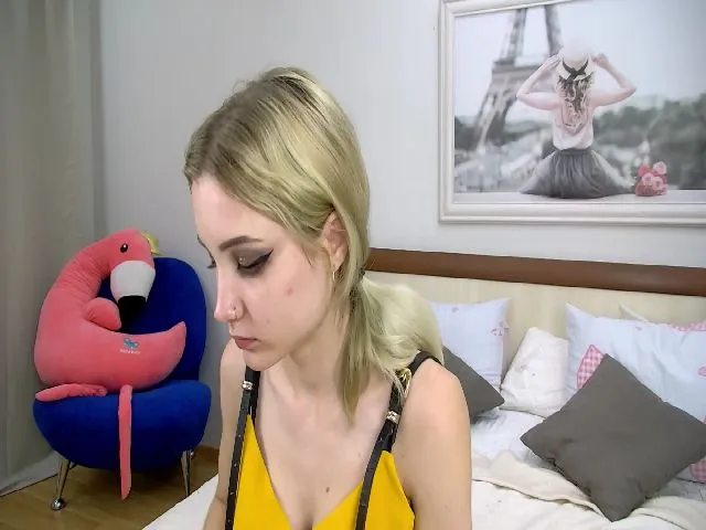 Live sex webcam photo for SusieTurner #252609372