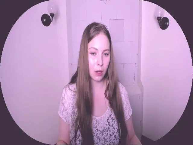 Live sex webcam photo for MollyMey #260997879