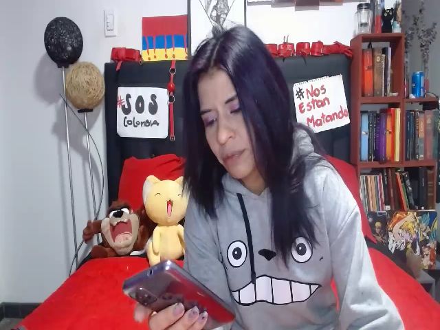 Live sex webcam photo for MilfKatty #253027223