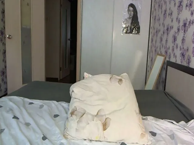 Live sex webcam photo for LiaCherryPie #261160459