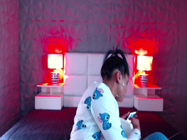 Live sex webcam photo for Infinitystarp #257718892