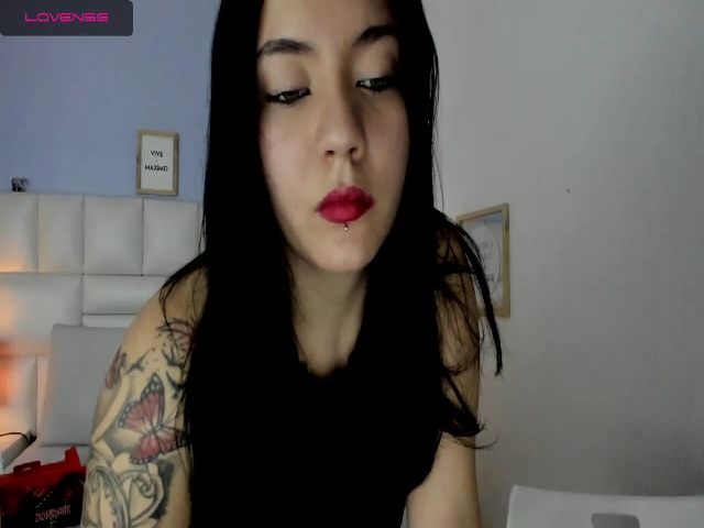 Live sex webcam photo for Rebeca__grey #254816402