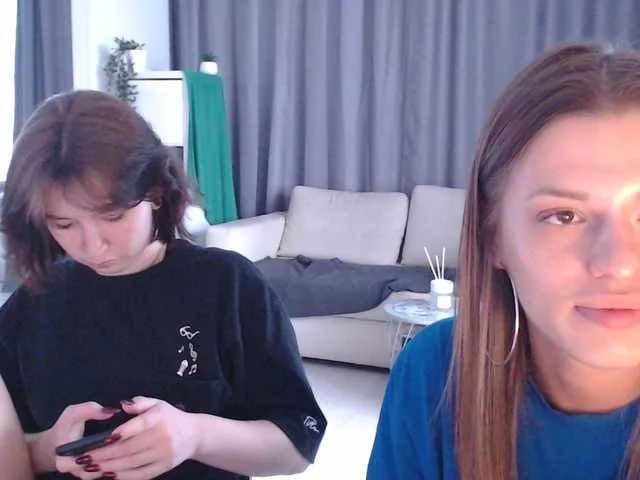 Live sex webcam photo for BugaGirls #249844066