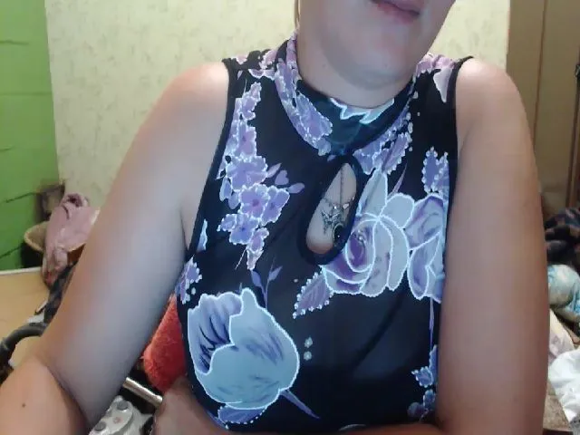 Live sex webcam photo for xxx_butterfly #253885151