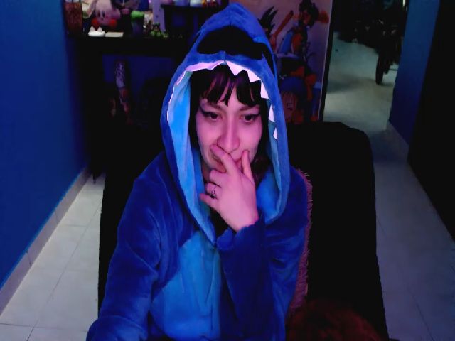 Live sex webcam photo for umaru_michae #254108096