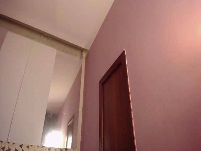 Live sex webcam photo for RaniaVibes #263386991