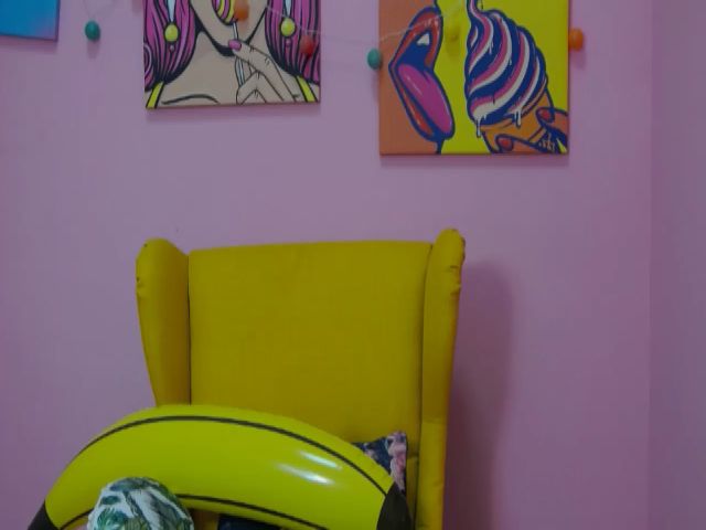 Live sex webcam photo for AmyDev #254269723