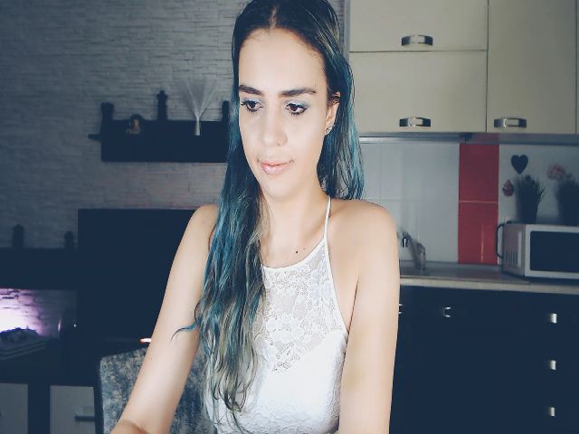 Live sex webcam photo for IrinyRay #253980301