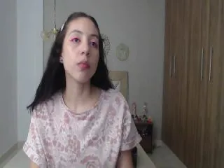 Live sex webcam photo for Emily_evans18 #251731699