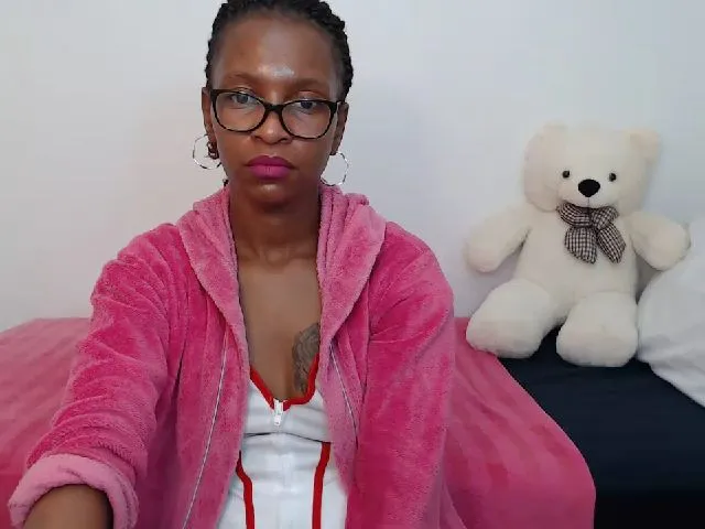Live sex webcam photo for YasminStar #253034645