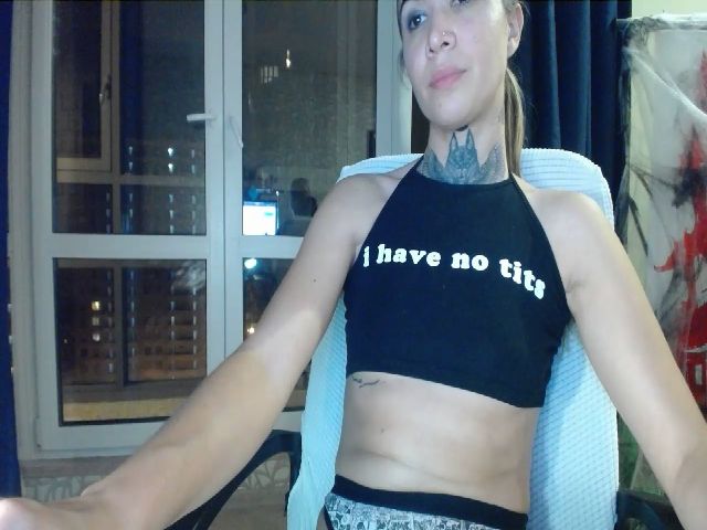 Live sex webcam photo for Angie_Wild #264546439