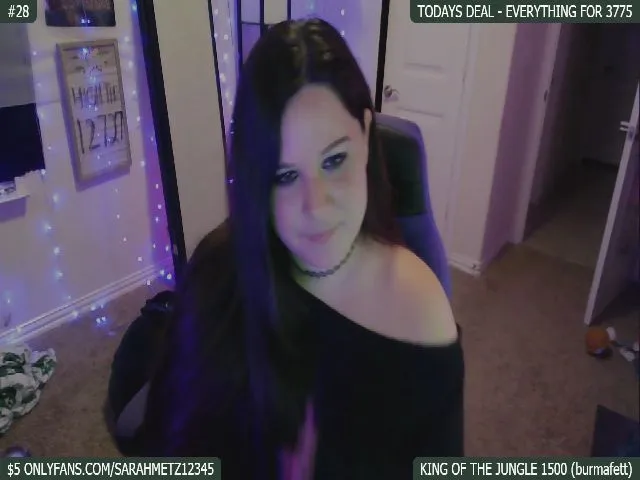 Live sex webcam photo for BdaySarah94 #261871552