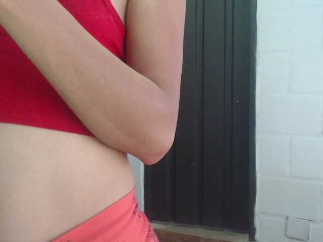 Live sex webcam photo for zoe-barnet #242651076