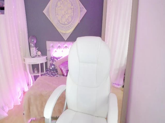 Live sex webcam photo for Karina_V #254044730