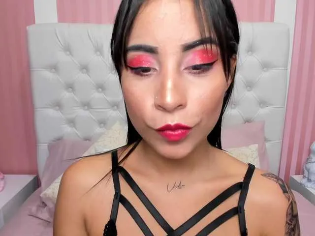 Live sex webcam photo for Bethanymiller #257390705