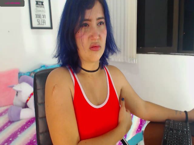 Live sex webcam photo for Emily_2016 #262382589