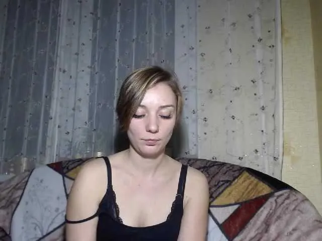 Live sex webcam photo for EmilyWild18 #240973128