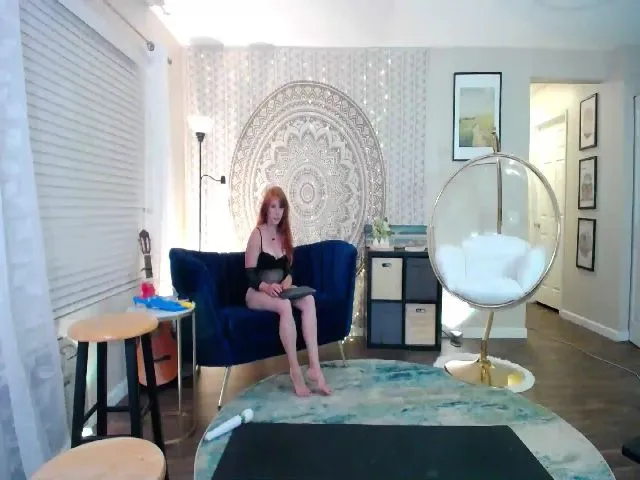 Live sex webcam photo for SquisherGirl #253296561