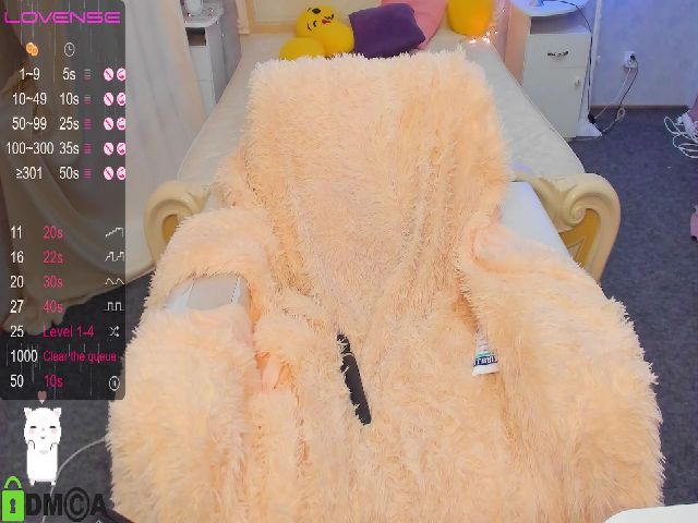 Live sex webcam photo for Melanie_hill_ #257861590
