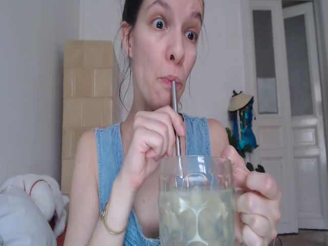 Live sex webcam photo for PetitePinkie #262642248